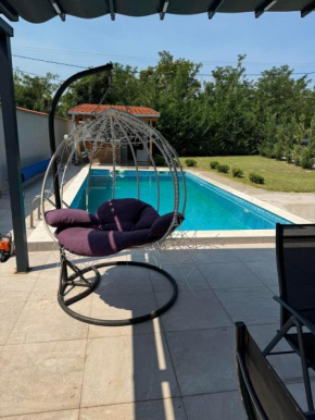 Villa with pool in Skopje